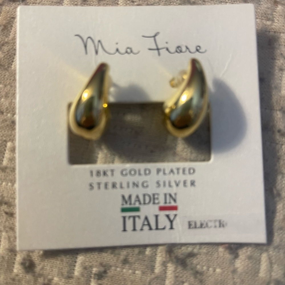 Mia flare bubble gold earrings